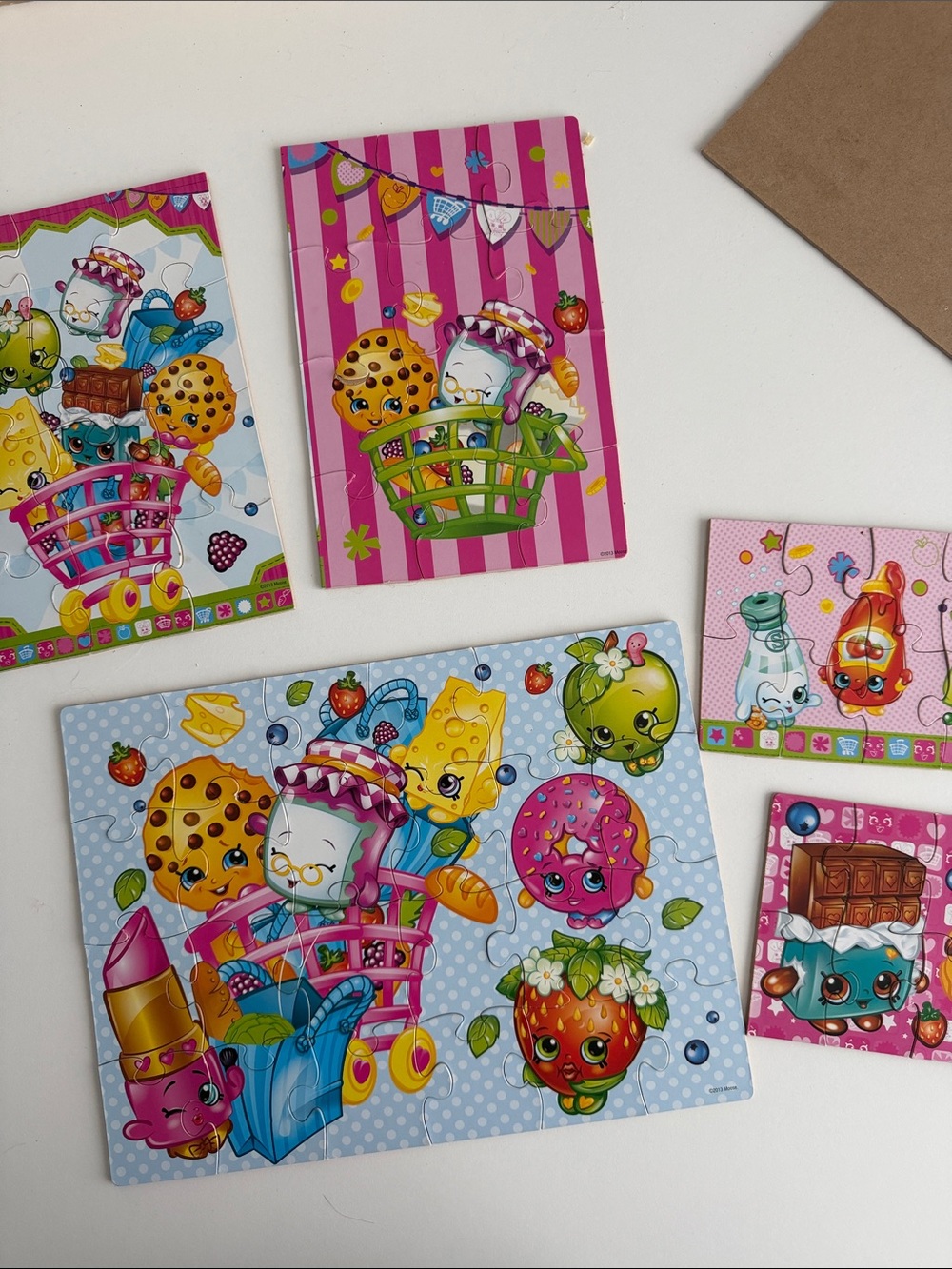 Shopkins Box Puzzles - Wooden Jigsaw Puzzle  - Cookie - Strawberry - Bread